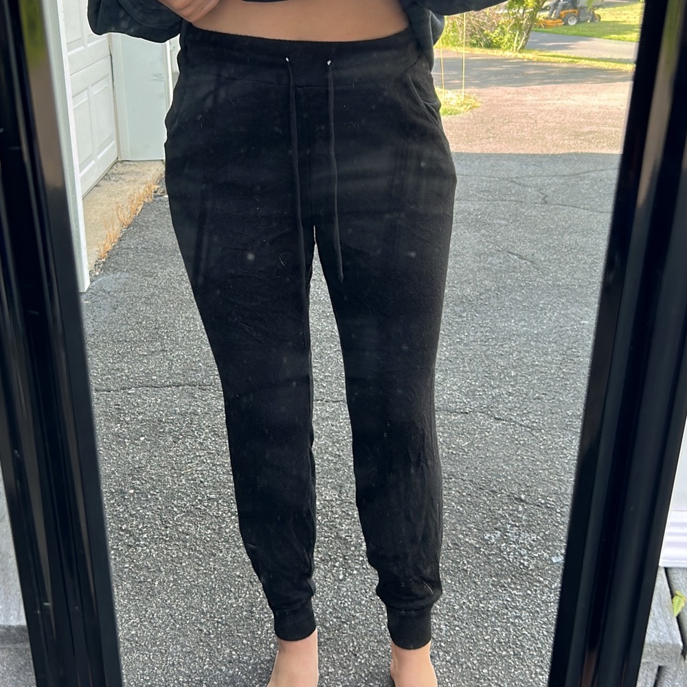 Black joggers